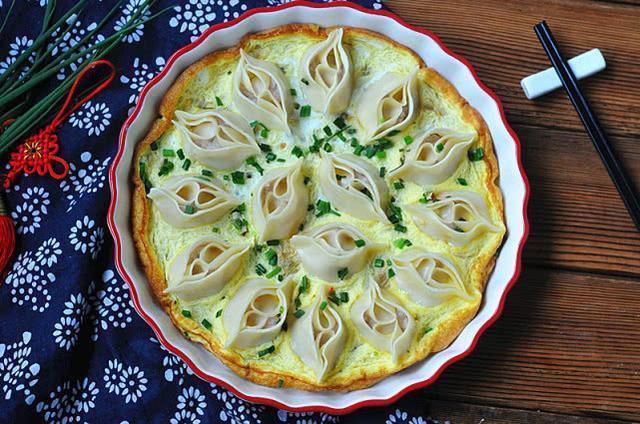 饺子|儿子三天两头要吃此早餐,平底锅一烙10分钟就上桌,解馋还顶饱