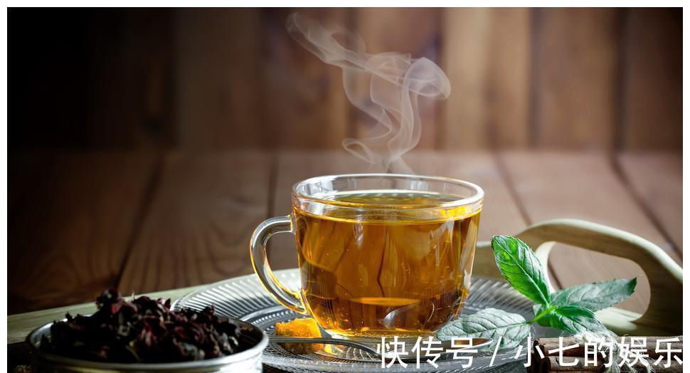 血糖|糖尿病人喝茶能降血糖吗？他亲自实验，试了三种茶，结果让他想不