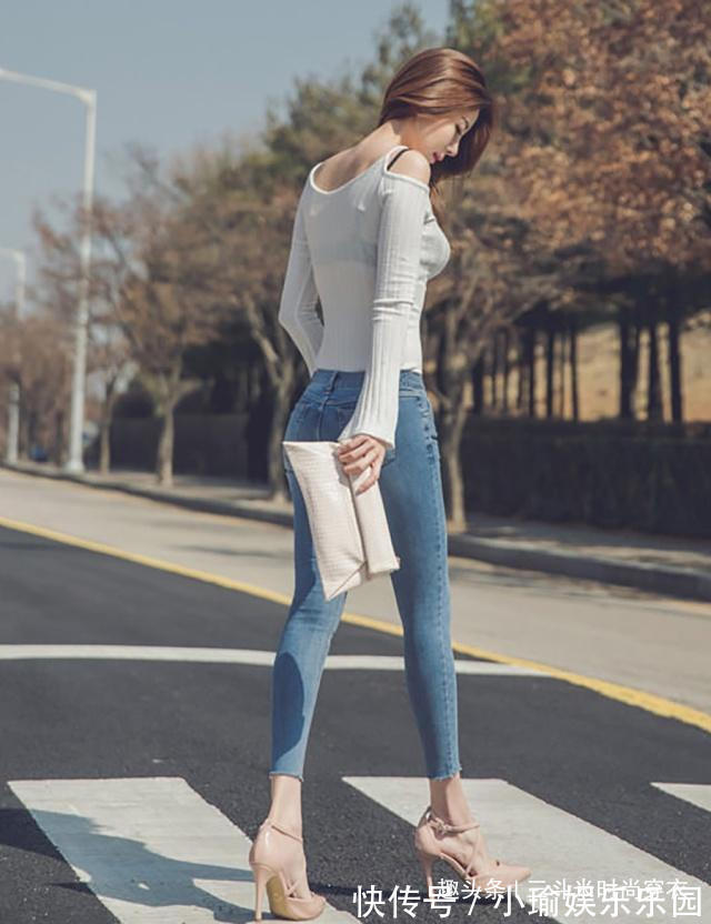穿搭 苗条丽人穿搭牛仔裤,气质高雅很有女人味,时髦有个性!