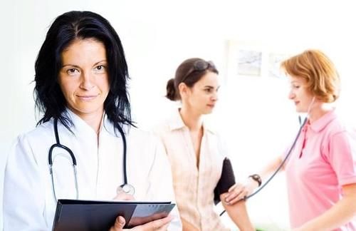 症状|老年人出现这个症状，要警惕“假性高血压”，别被忽悠了