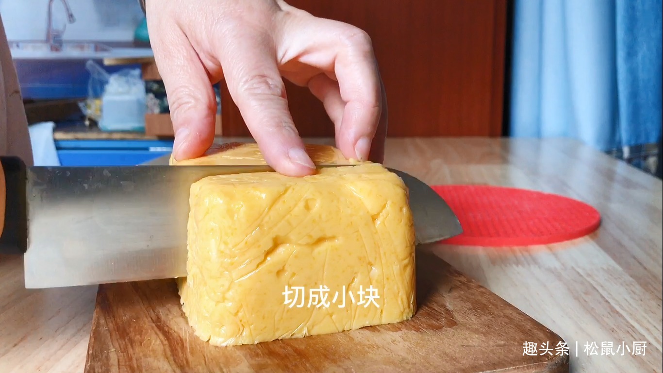 教你做一道适合减脂期吃的小零食,无油低卡清甜不腻,很简单