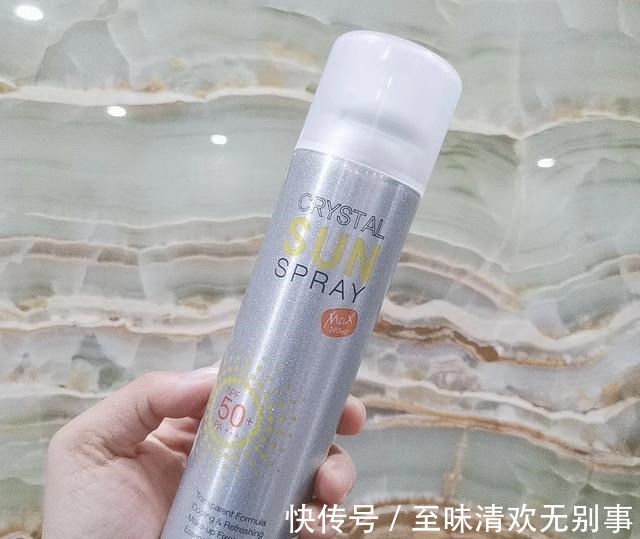 防晒霜|便宜不贵的网红防晒,好用的只有这四款,最贵不超50,学生党值了!