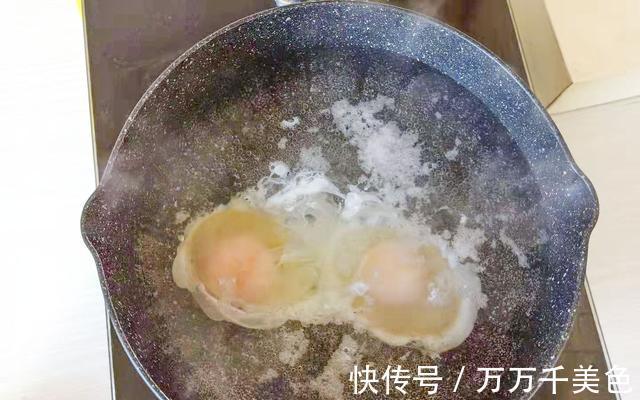 荷包蛋|水煮荷包蛋时，水开下锅还是冷水下锅？都错了，这样做次次零失败
