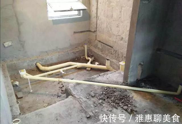 小孔|创新!卫生间现在都做三次排水啦,不积水还流得快!