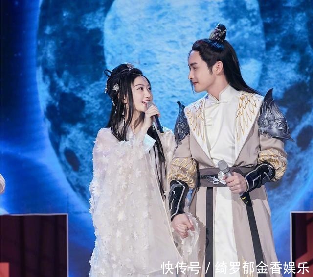 谭松韵|《快本》下期未播先火!两代顶级流量云集,豪华阵容引发期待