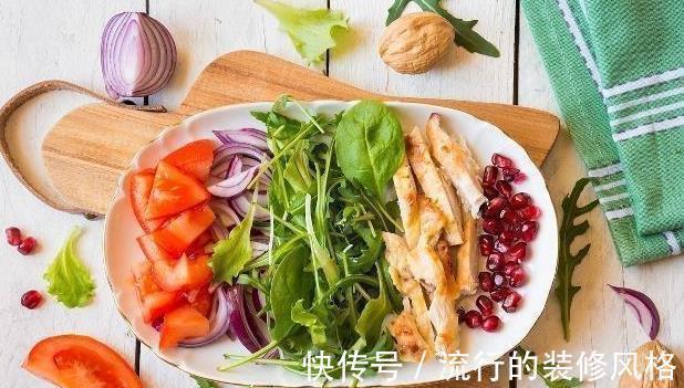 身体|中国107岁的老人,身体还棒极了!长寿秘诀做五件事情,不吃一菜