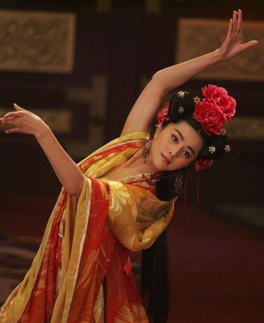 不争|她如梅花般心性高洁,不争不屑,是唐玄宗的最爱,却败给“牡丹”