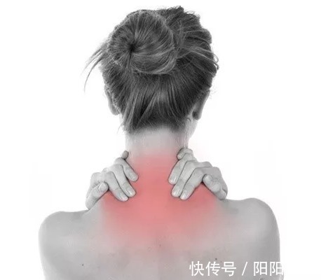 艾灸|40脖子50瘫,60难过鬼门关!中医2招,快速缓解颈椎痛,永不复发
