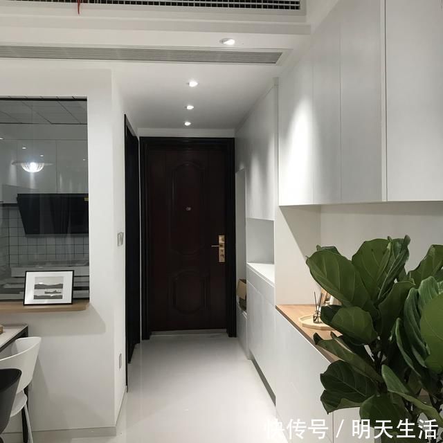 客餐厅|我的家终于毕业了,就喜欢这样白的装修,进门就能马上被迷住