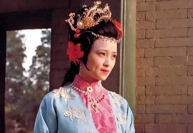 贾琏#贾宝玉的大名到底叫什么?与“贾珠贾琏贾环”合在一起,你看念啥