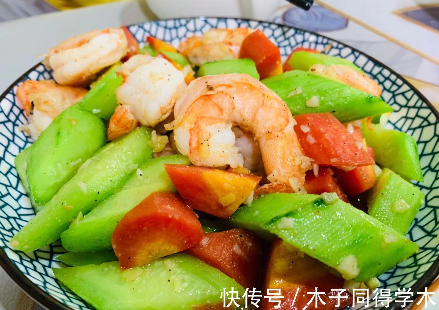 营养均衡|午餐,给孩子准备了3菜1汤,晒到朋友圈,大家说:妈妈真用心