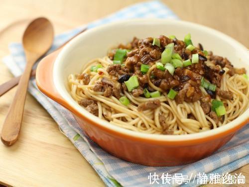 米饭|孩子不爱吃米饭,换种食物替代,吃一口都是满满的钙,比牛奶强