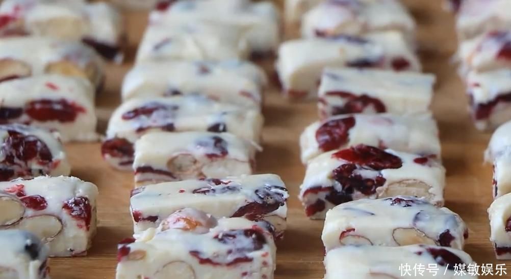 香甜美味的牛轧糖其实很简单，在家做卫生又放心，赶紧学习下吧