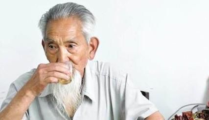 为什么有些人60岁就死了,有些人90岁还无病无痛告诉你长寿秘诀