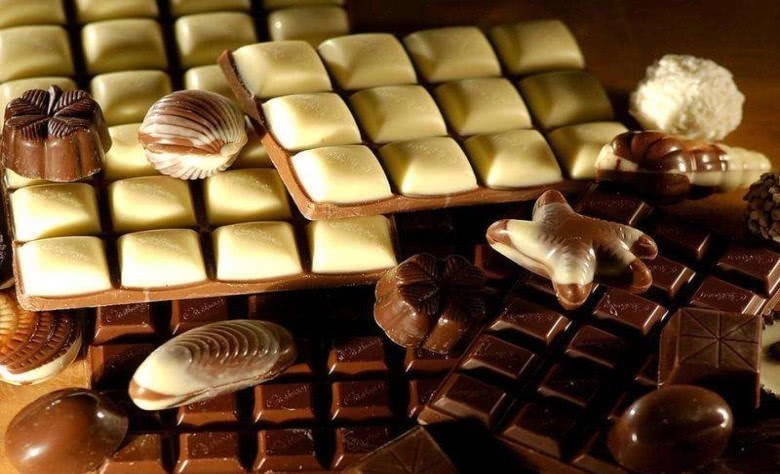  康熙皇帝|康熙第一次吃巧克力，让臣子写了900字说明，吃完后说了3个字