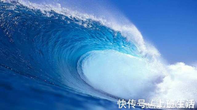 海水|如果在海上发现方形波浪，别犹豫马上离开，否则会有生命危险