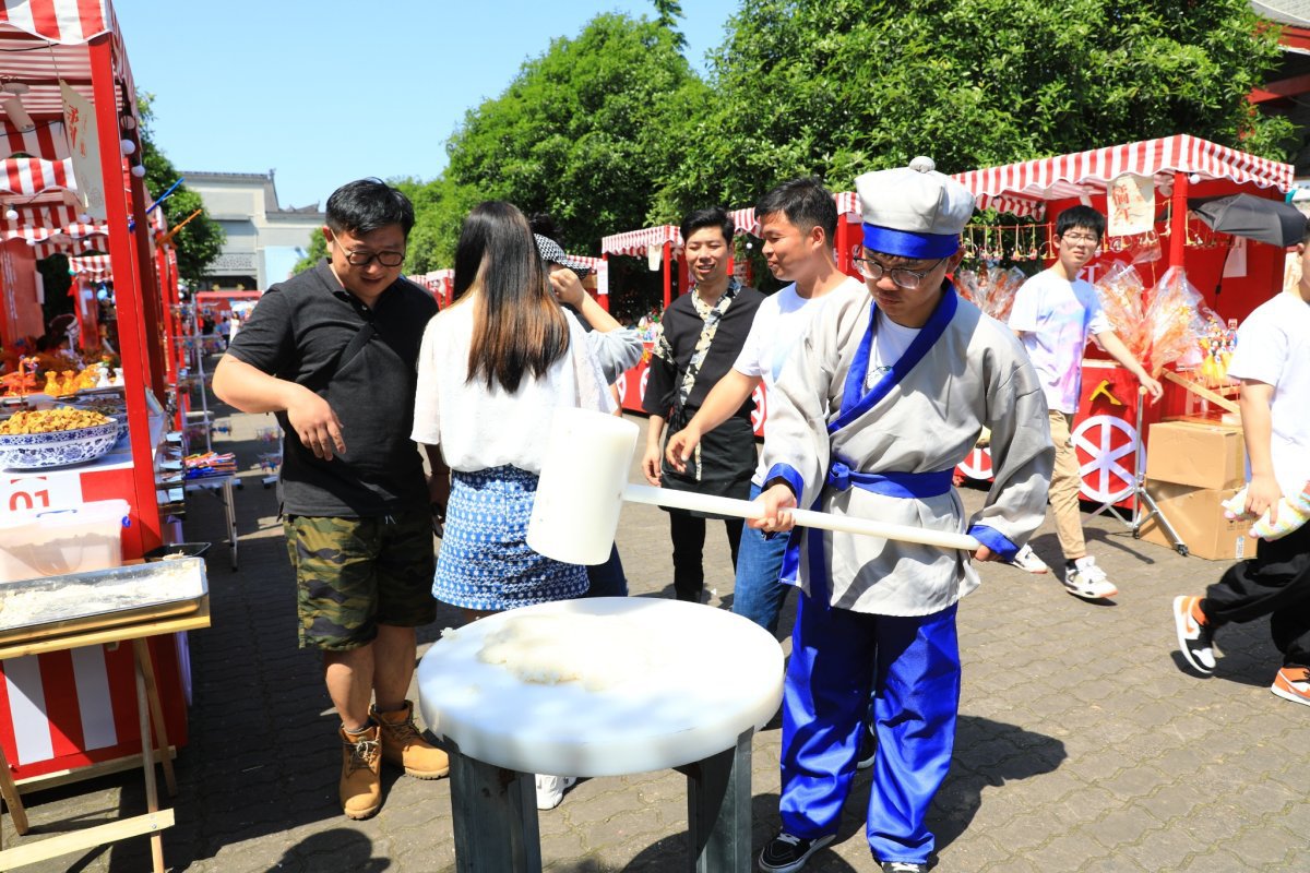 “橘红大集”系列活动橘子洲启幕，缤纷集市等你来逛吃