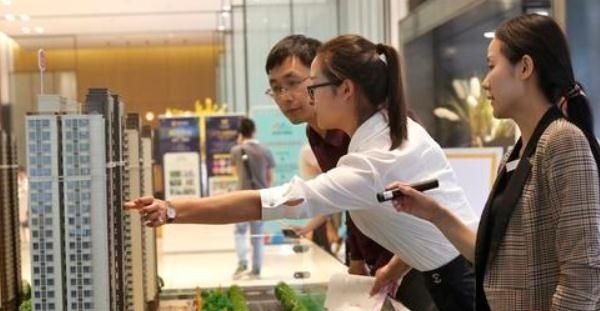 提成|售楼小姐卖出一套100万的房子,能拿多少提成内行人说出了实话