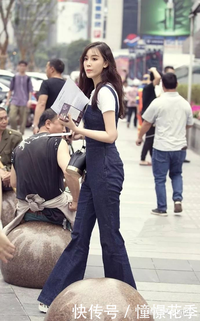 街拍: 火热的山城,要清凉一点