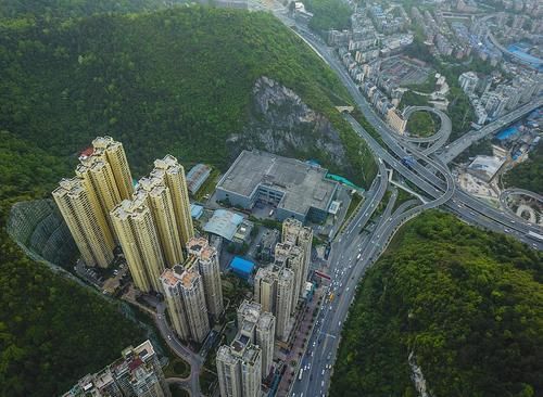 差房子|买房牢记“7字”真言：买中、买边、不买三，基本不会买到差房子