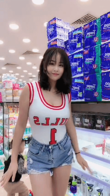 |搞笑GIF段子:学游泳,狗爬式,一个多礼拜终于有所小成