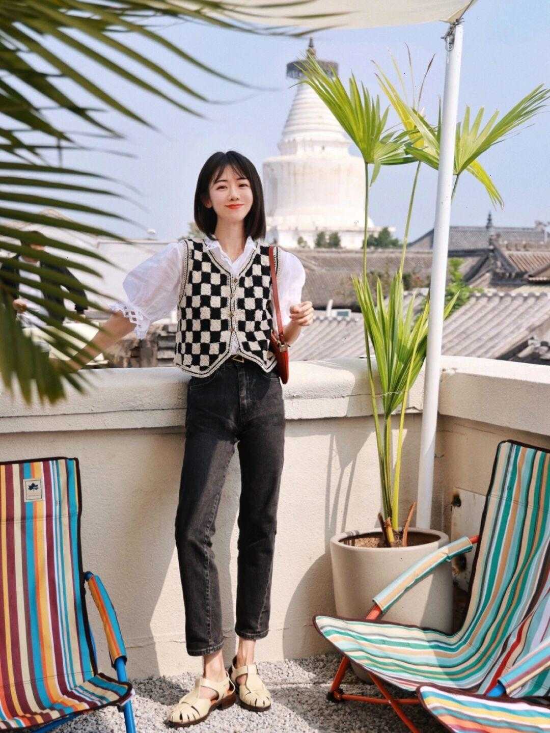 时髦精 时髦精们集合了!今年大火的棋盘格单品我给大家整理了,千万码住