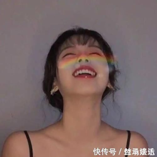 女生|女生睡醒时若有这“3行为”,八成会越长越“精致”,全占男神倒追你