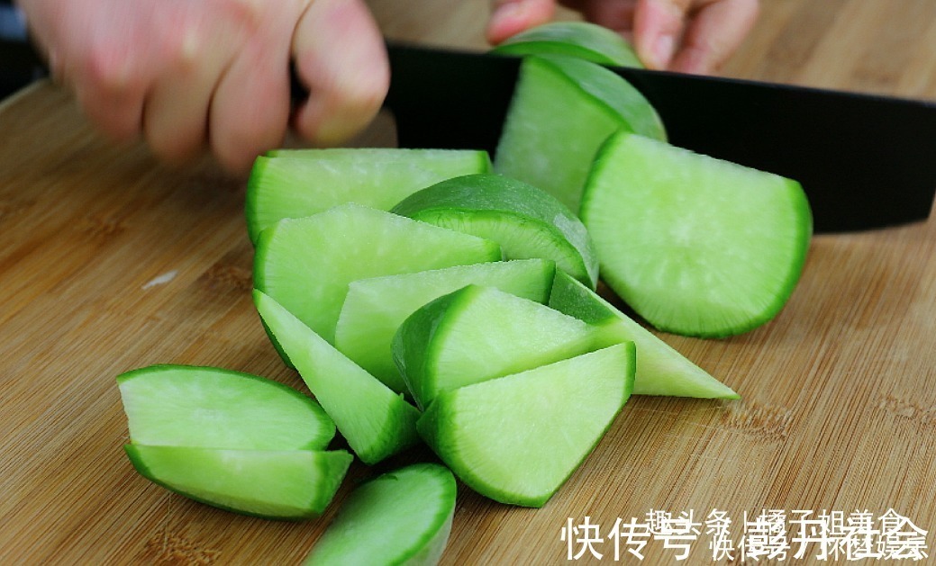 大米不要只煮饭了,加一根萝卜,不煮不炒也不炸,出锅比肉还香