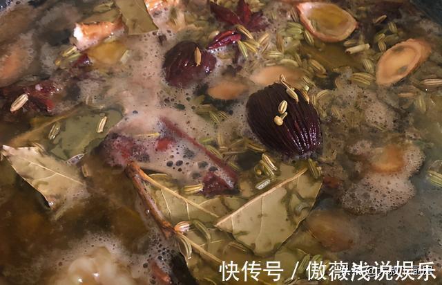 香料|今日菜谱:大叔教你凉拌麻辣猪耳,香辣脆爽,开胃解腻,家人爱吃