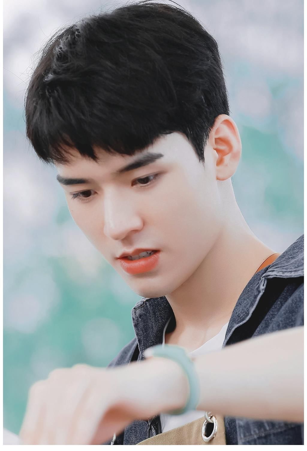 一季|中餐廳里姚安娜不認(rèn)識蔥和韭菜，周也的表情直接失控了，真是笑死了