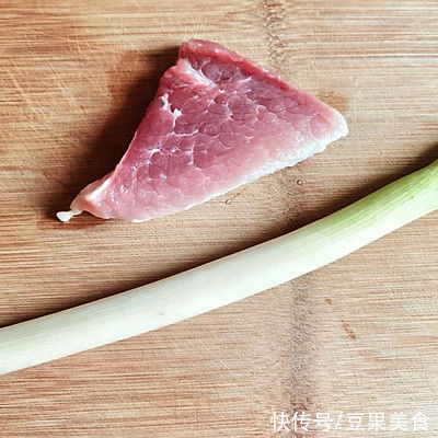 冬日里的葱爆肉，转身盘子就精光