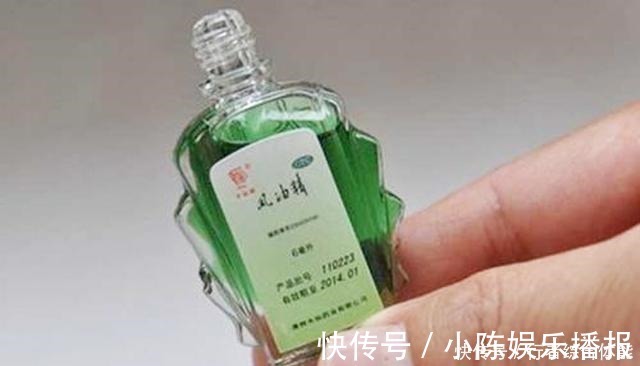 菠萝皮|卫生间不用的时候,门到底开不开,如何去除卫生间异味!