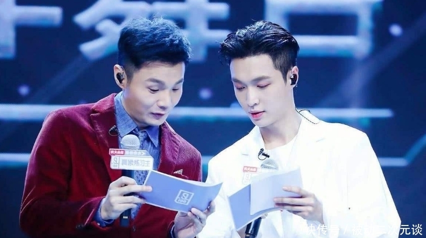 《向往》艺兴获拖拉机证时有谁注意李荣浩反应?不愧是“不荣艺”