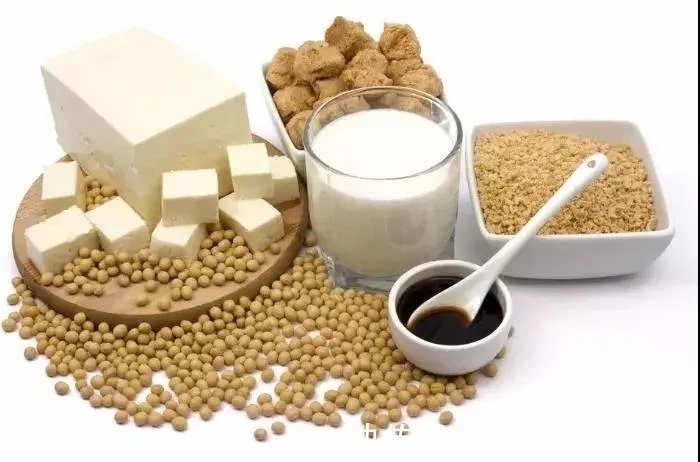 速生鸡|中国53万儿童性早熟:毁掉孩子的不是豆浆和炸鸡,而是家长的无知