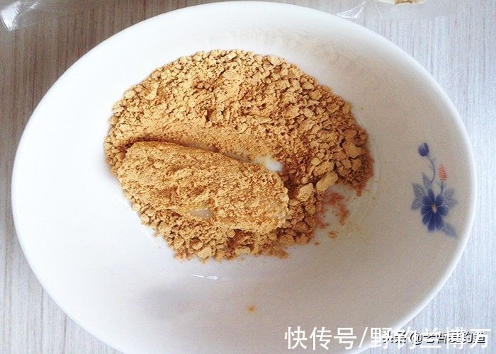 教钓友做饵料，“碾压”市面上的商品饵，从此钓鱼不再难