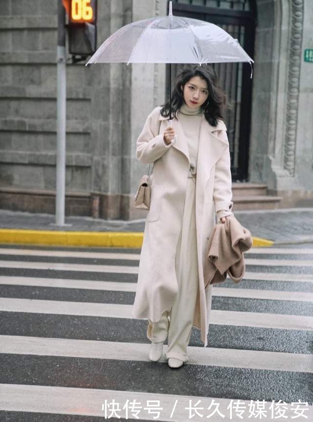 穿法|大衣的贵气,还需要“靴子”来演绎,学三木的穿法,你也时髦高级