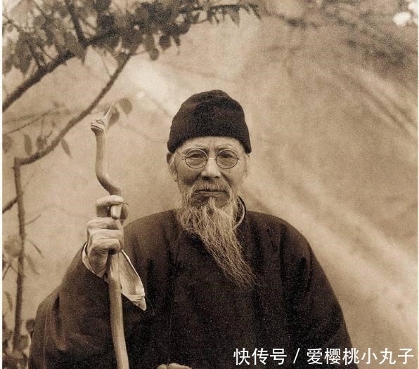 齐白石的《蝉》为何能拍出8亿天价放大40倍再看,细节决定一切!