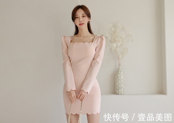 膝裙 韩国美女的时尚搭配:鸢花雨柳粉黛纯情缥染及膝裙