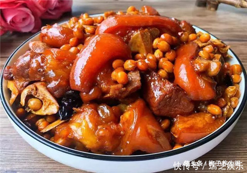 几道越吃越有滋味的年夜饭,简单家常,却爽口解馋,下酒又下饭