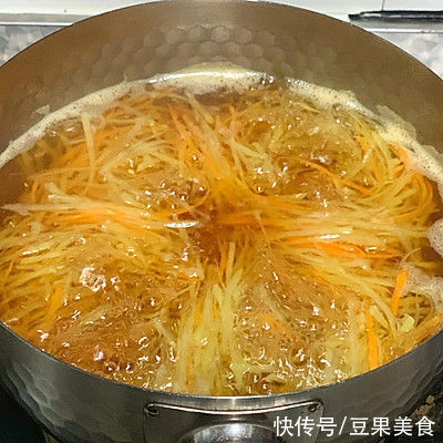 美食|在家复刻被全世界夸赞的冬奥美食～土豆汤