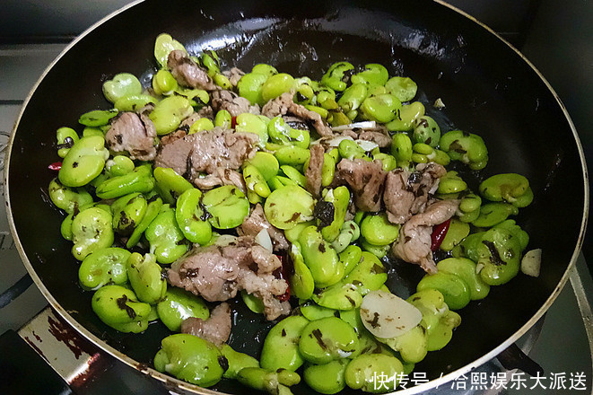 2茶匙|75岁的老妈隔三差五吃这菜，脸色红润精神气儿十足，鲜嫩又清爽