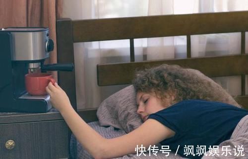 血糖|血糖“失控”,睡觉先知!睡觉出现4个症状,可能暗示糖尿病来了