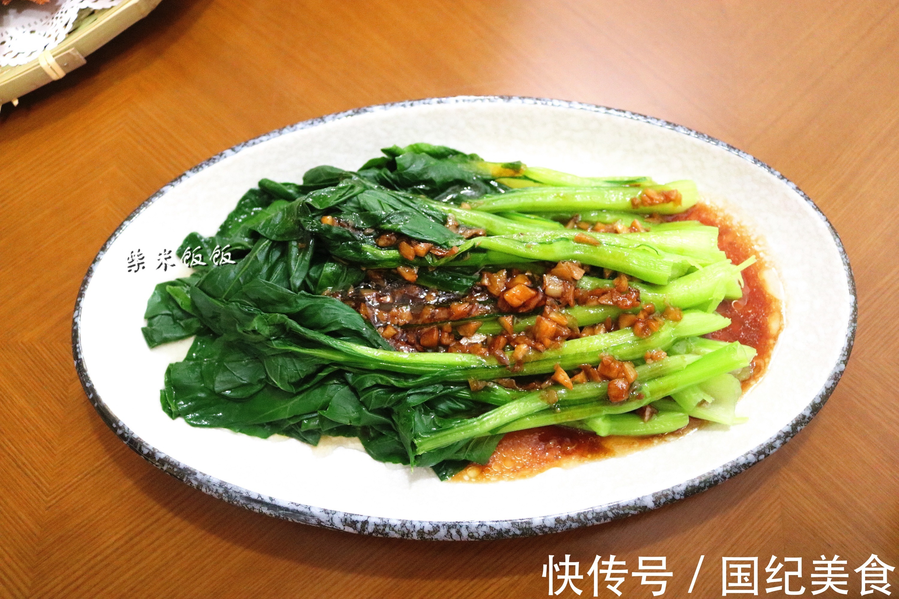 玉米棒|早上7点起床,7点20吃早餐,朋友说:早餐真丰富,营养好吃