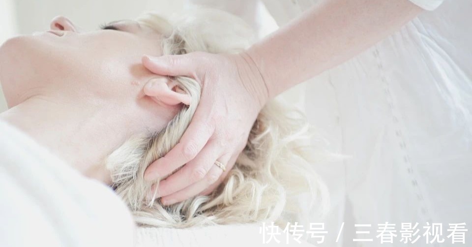 肾气|老中医推荐:最有效的白发转黑方,仅2味药材泡水喝,补虚又乌发