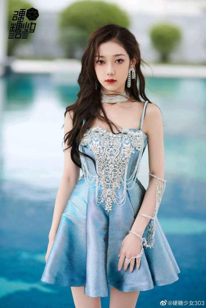 硬糖少女人鱼姬色短裙,全员在逃美人鱼,刘些宁门面无疑郑乃馨短发惊艳