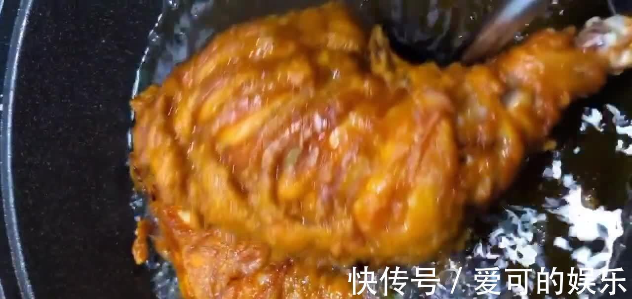炸鸡腿时裹面粉还是淀粉？2种方式任选其中1种，担保外焦里嫩！