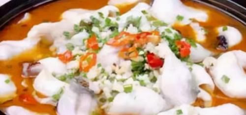 女性到了中年，多吃三种美食，降压减脂，增强体质，不容错过