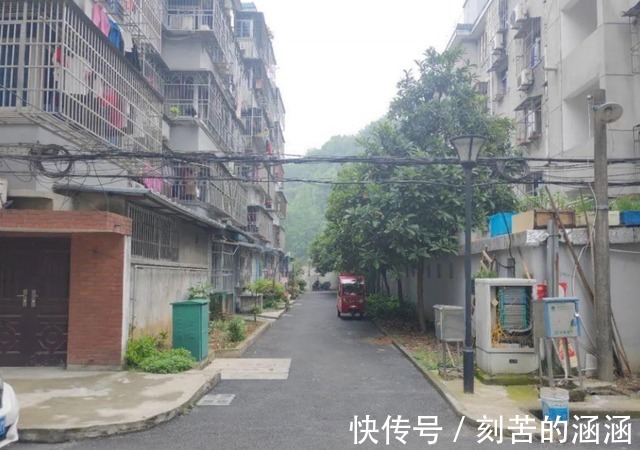 房价|三五年后,“楼梯房”与“电梯房”哪种更值钱有分析结果了