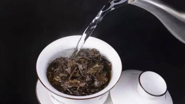 茶叶|喝茶是一种养生方式,但几种茶叶尽量别喝,不是养生,是养病