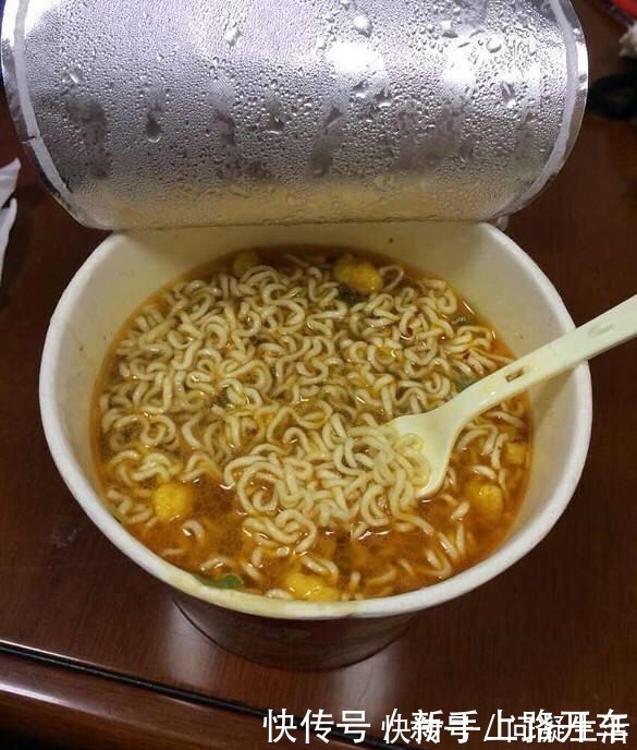 都是方便面，为什么煮和泡的口感差别这么大原来是差在这里！